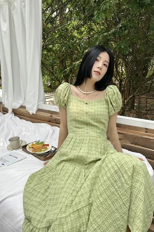 L.Fleuri 皱褶绿色泡泡袖连衣裙 18135 商品图1