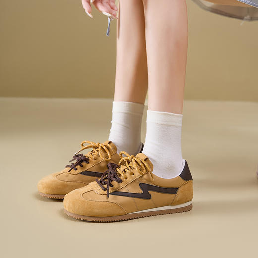 预售7天|Safiya/索菲娅2025复古拼色休闲时尚轻便圆头平底阿甘鞋SFD1112024 商品图4