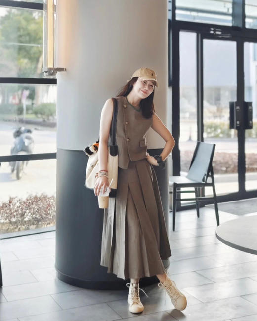 设计师品牌沈月同款 𝐒𝐞𝐥𝐟·𝐖套装马甲半裙042104 商品图0