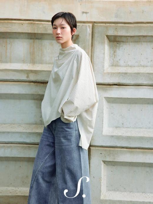 shyshystill/shy202411013/设计感叠片微微荡领纯棉条纹衬衫 商品图3