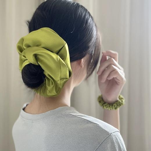 🎀【XINSHE心奢饰桑蚕丝纯色发圈】绝美早春发饰！💥巨巨巨便宜好看，洋气显脸小！ ✅日常离不开的发饰单品，拿捏各种发型☺️多款可选，每款都想all in  商品图2