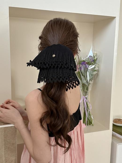  🎀【XINSHE心奢饰春夏设计款发圈，发夹】来啦！一天一款❗✅优质原材料，🥰质感好，不扯发 不知道姐妹们是不是和我一样，🔥经常会在小红书上刷一刷美女们的穿搭 最近被她们各种头饰狠狠种草了 商品图3