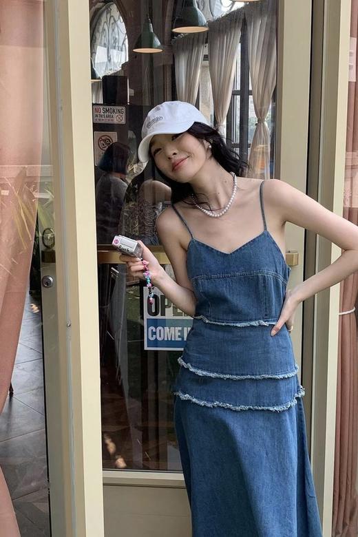 SIA SAYLOR 牛仔简约流苏吊带连衣裙 18107 商品图1