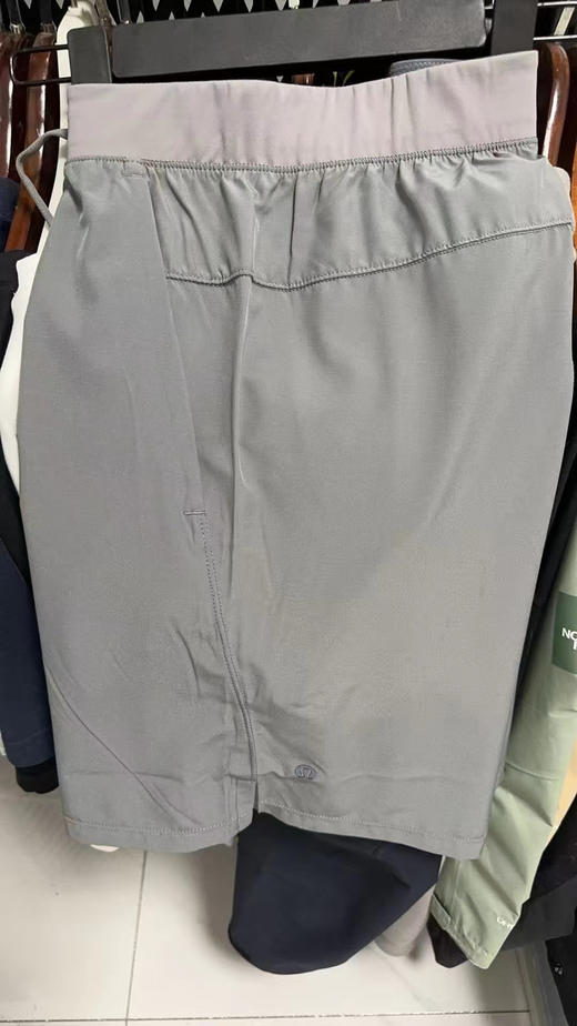 纯正品，越南产，露露乐檬短裤，沙滩裤

lululemon的魅力，绝对你让你影响深刻，

黑色，灰色 ， s-xl，

官网550 商品图8