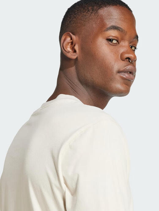 Adidas阿迪达斯男时尚舒适透气休闲运动短袖T恤 JJ3696 商品图3