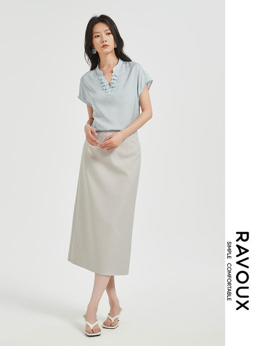 272049911立体花瓣桑蚕丝上衣 商品图1