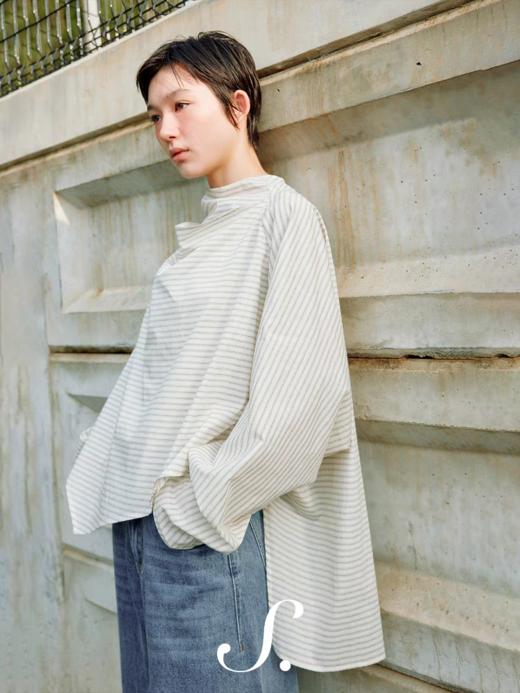 shyshystill/shy202411013/设计感叠片微微荡领纯棉条纹衬衫 商品图2