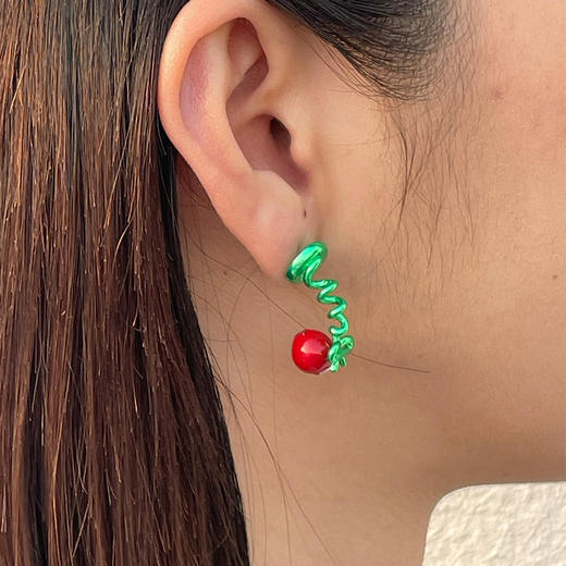 CryingCenter 3c弹簧樱桃水果耳钉 哭喊中心 商品图2