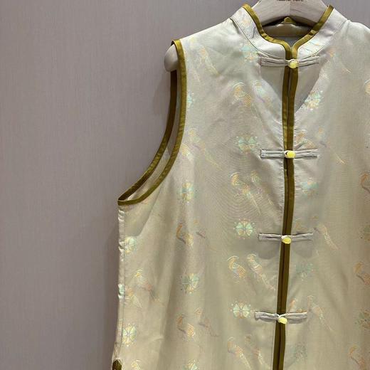 【2026东衣作】新中式长款马甲（24804006Cc-沙茶彩-奢定款） 商品图2