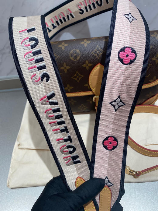 女款法棍包 商品图2