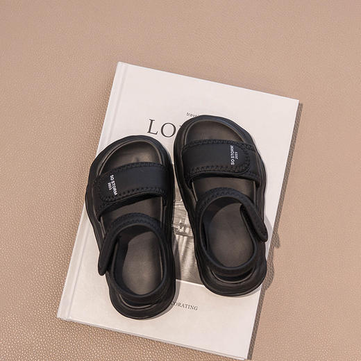 【2025新品】夏款男女宝贝休闲凉鞋 运动轻便夏凉  百搭休闲童鞋  软底防滑潮鞋 商品图0