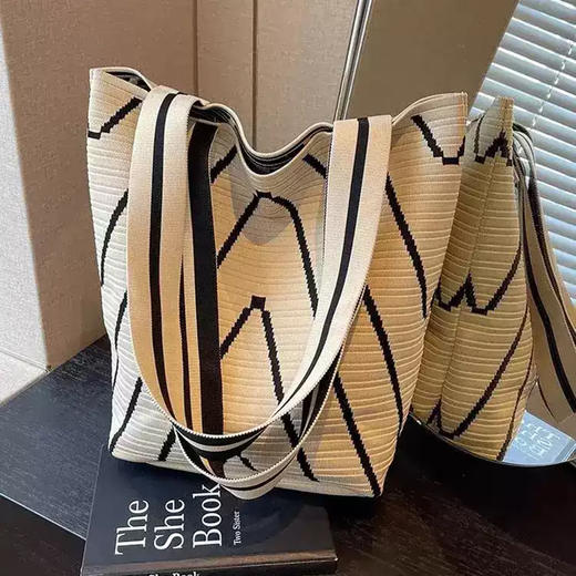 UYOKU 波浪纹针织单肩包 百搭大容量 手提通勤水桶女包 4色可选 商品图9