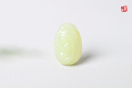 和田黄玉【如意】吊坠 配精美挂绳 商品图0