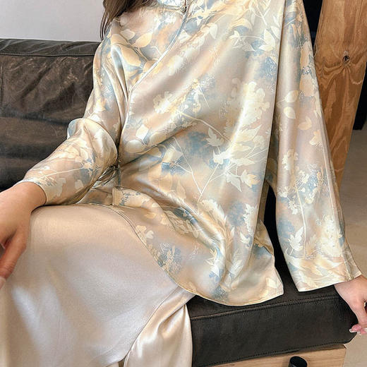 洛诗琳42503新中式真丝上衣2025春夏设计感侧绑带改良国风衬衫899 商品图2