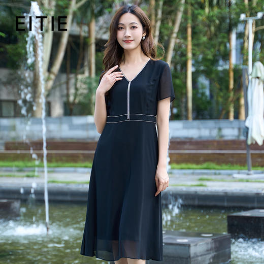 【流苏链条连衣裙】EITIE爱特爱V领优雅气质高腰礼服夏季新款B2507650 商品图0