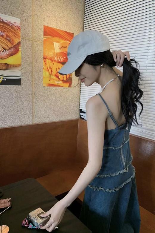 SIA SAYLOR 牛仔简约流苏吊带连衣裙 18107 商品图2