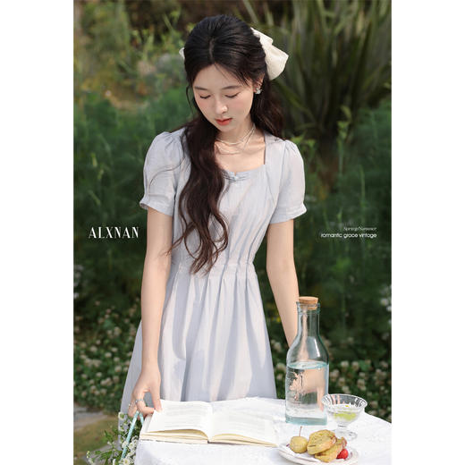 鹿向南「夏风微澜」雾蓝色气质短袖A字长裙女夏新温柔出游连衣裙 商品图3