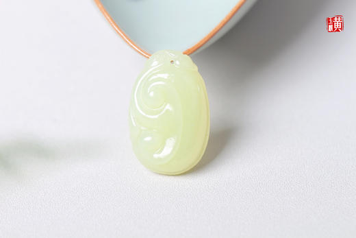 和田黄玉【如意】吊坠 配精美挂绳 商品图1