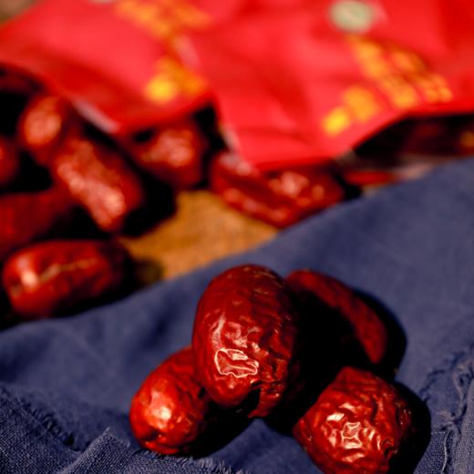 【疆品南下】茉语凡丨和田玉枣骏枣 1KG（125g*8袋） 商品图2