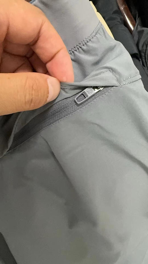 纯正品，越南产，露露乐檬短裤，沙滩裤

lululemon的魅力，绝对你让你影响深刻，

黑色，灰色 ， s-xl，

官网550 商品图13