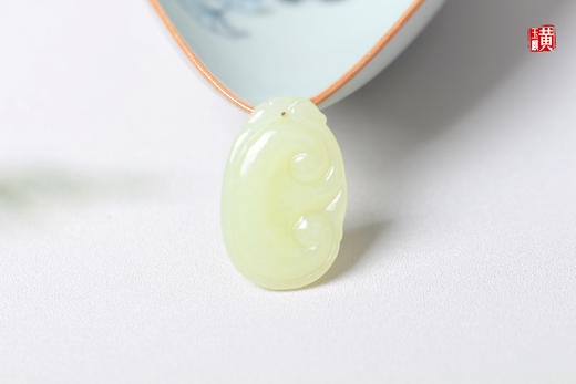 和田黄玉【如意】吊坠 配精美挂绳 商品图3