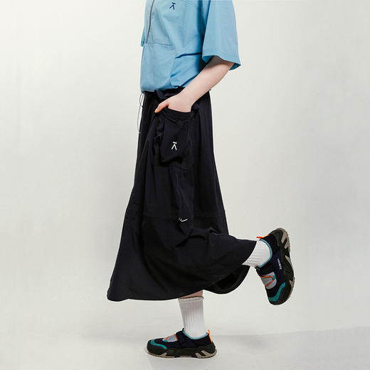 【出游季特惠】ACMEITEM · 爱棵米户外女士防泼水耐磨半身裙宽松木耳边长裙子GAG2370910C 商品图3