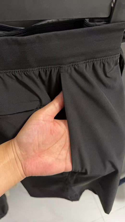 纯正品，越南产，露露乐檬短裤，沙滩裤

lululemon的魅力，绝对你让你影响深刻，

黑色，灰色 ， s-xl，

官网550 商品图4