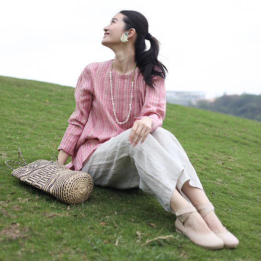 绽放旅行女装179朵/色织条纹圆领落肩七分袖透气吸汗中长款T恤衫 商品图2