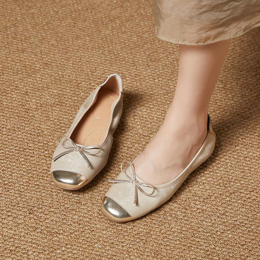 新中式芭蕾鞋2025上新蝴蝶结圆头平底单鞋女休闲中国风奶奶鞋！ 商品图1