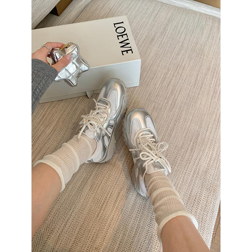 现货牛皮新色来啦！2025月牙底内增高蕾丝珍珠休闲德训鞋女阿甘鞋！ 商品图1