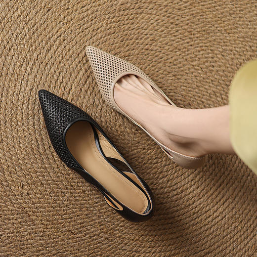 【预售5天】春夏季新款高跟鞋包头凉鞋女配裙子透气镂空法式软皮尖头单鞋JLY&18-636 商品图1