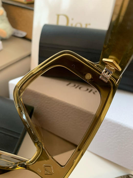Dior迪奥双层镜片太阳镜。茶色。灰黑色。自己备注颜色。 商品图4