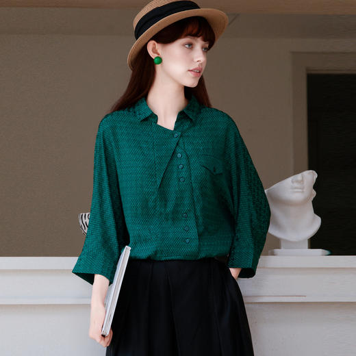 谜底大廓形衬衫五分袖女2025夏季新款通勤提花中长衬衣256MC6265 商品图1