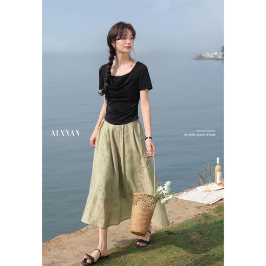 鹿向南「青竹香」绿色百搭半身裙夏季新款印花复古优雅通勤长裙女 商品图3