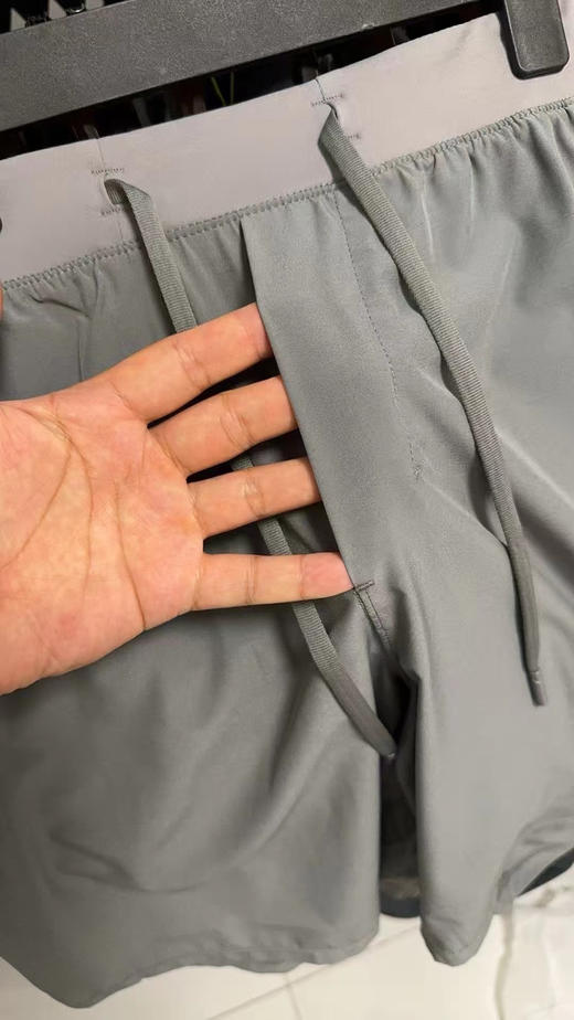 纯正品，越南产，露露乐檬短裤，沙滩裤

lululemon的魅力，绝对你让你影响深刻，

黑色，灰色 ， s-xl，

官网550 商品图10