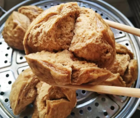 领一袋会呼吸的老酵，蒸一笼会喘气的胖馒头
