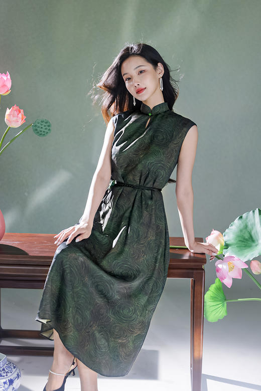逸红颜明月优选#金绫缎连衣裙「绿玫瑰」江南烟雨入画来的自然美，赠送腰带 商品图1