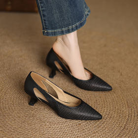 【预售5天】高跟鞋包头凉鞋，配裙子透气镂空法式软皮尖头单鞋JLY&18-636