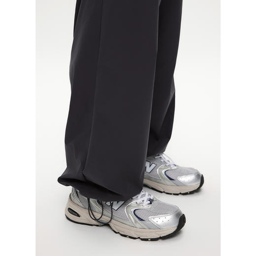 棉仓3531018006-【暗蓝冰川】SOLOTEX环保生活防水舒适可束脚口休闲裤 商品图3