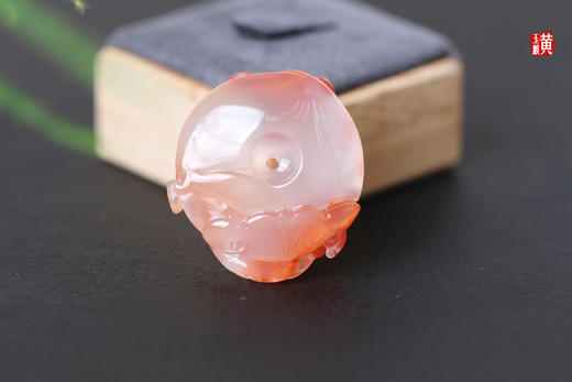 【如意锦鲤】南红冰飘平安扣吊坠，配精美挂绳 商品图1