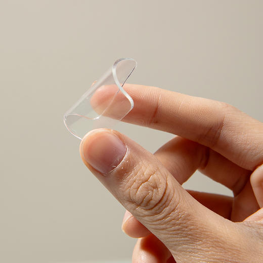 齐心透明纳米双面贴透明胶 EP016 多功能强力双面胶 28*28 1mm 20贴 商品图3