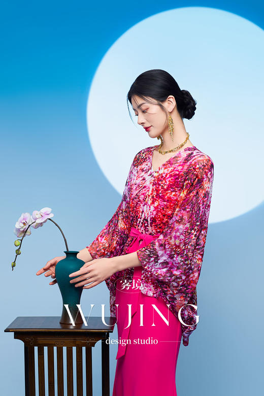 3205001 瑰意玫粉 重磅烧花印花料/进口纹理蜂窝缎上衣＋吊带裙 雾境 商品图4