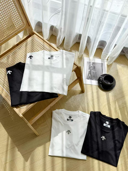 外贸尾单，青岛代工厂渠道，迪桑特情侣款速干体恤，抗菌速干面料。黑白两色。
尺码M-3XL 商品图10