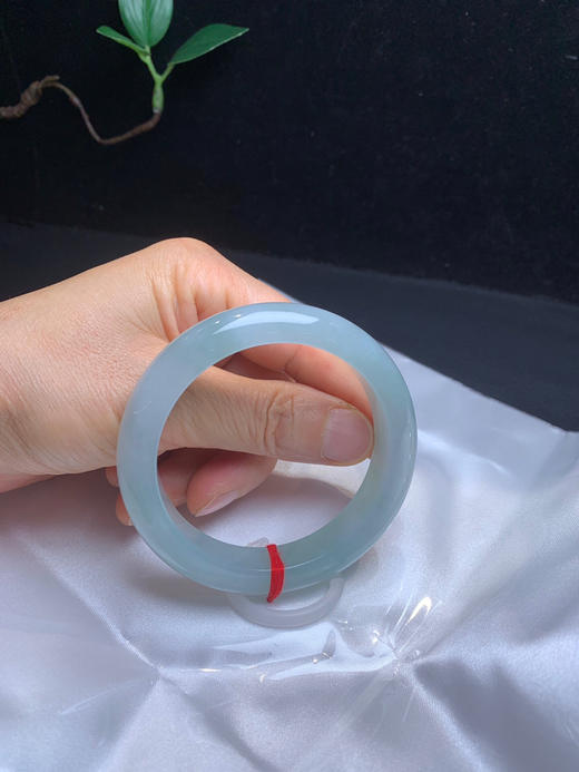 612749，55.2晴水底手镯，整条带淡淡的底色、清新干净、很秀气 商品图5