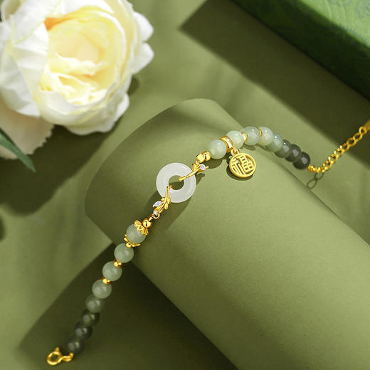 卡蒂罗KADER 【穗穗平安】新中式麦穗平安扣福牌手链小众璀璨精致设计复古拼接链 诸事顺利平安喜乐百搭转运珠 妈妈好运 和田玉手链 青白玉 女款 商品图3