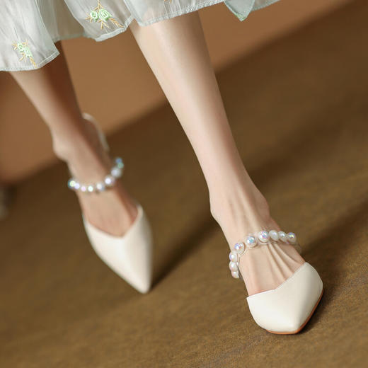 【预售5天】清凉浪漫水晶跟珍珠穆勒拖鞋夏季款粗中跟尖头羊皮包头凉鞋女DQ&DQ6502F 商品图2
