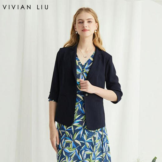 VIVIAN LIU薇薇安刘R2423105女装新款时尚翻领一粒扣圆摆西装 商品图0