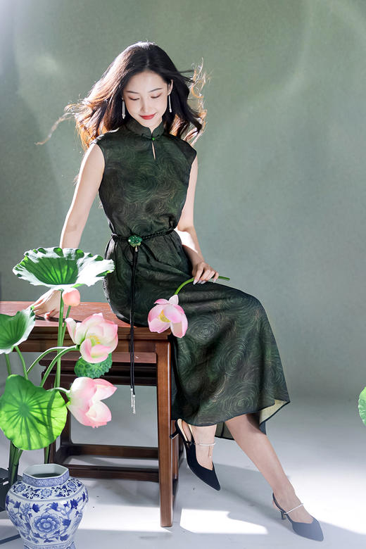 逸红颜明月优选#金绫缎连衣裙「绿玫瑰」江南烟雨入画来的自然美，赠送腰带 商品图5