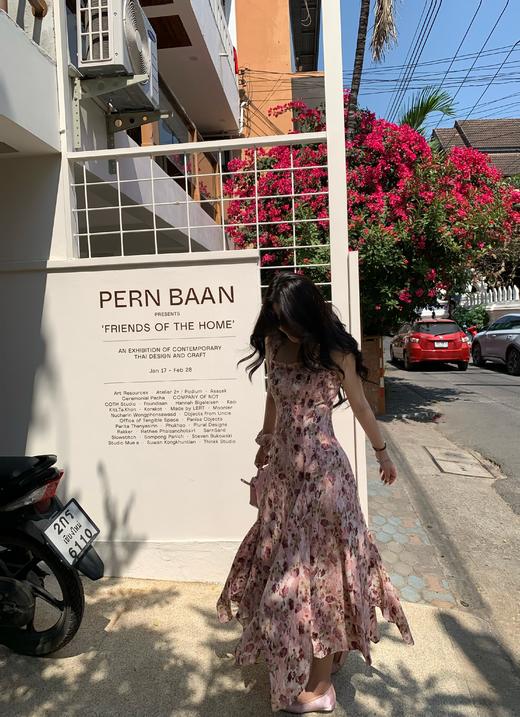 Read Nameless / 假期出游暗染花裙 2025/4/24 商品图12