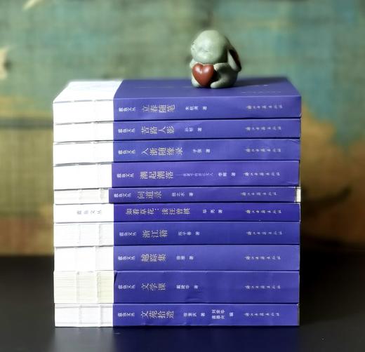 蠹鱼文丛10种，书目见图，32开平装，扬之水、徐雁等著，浙江古籍出版社2018年左右出版，10册总定价：411元，售价：120元。其中：《立春随笔》《苦路人影》《入浙随缘录》三册售价：32元。 商品图1